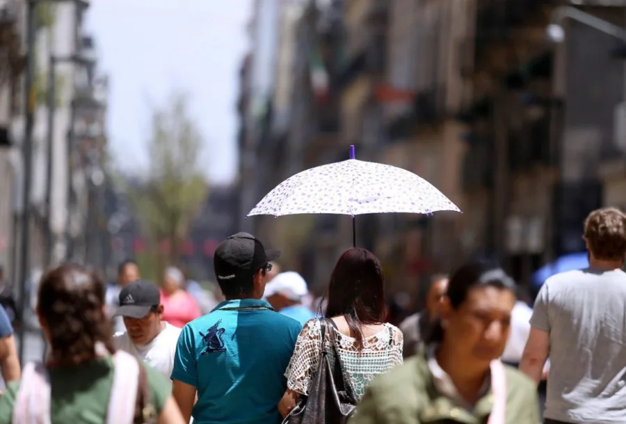 ¡Me derrito! Ola de calor persistirá durante 15 días más, aseguran expertos de la UNAM