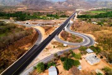 México anuncia inversión de 1,750 mdd para carreteras en 2025