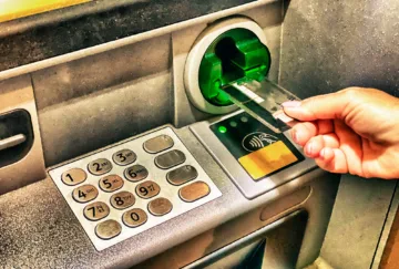 ¿Vas a retirar dinero? Cuidado, conoce el ‘top 5’ de fraudes en cajeros automáticos